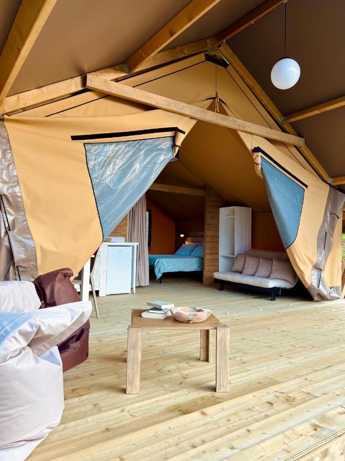 מלון גרוסטו Glamping Grancia מראה חיצוני תמונה