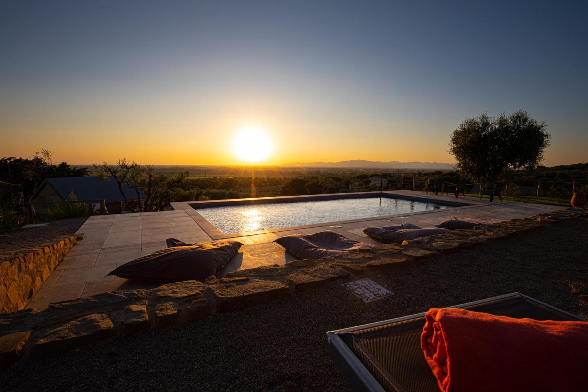 מלון גרוסטו Glamping Grancia מראה חיצוני תמונה